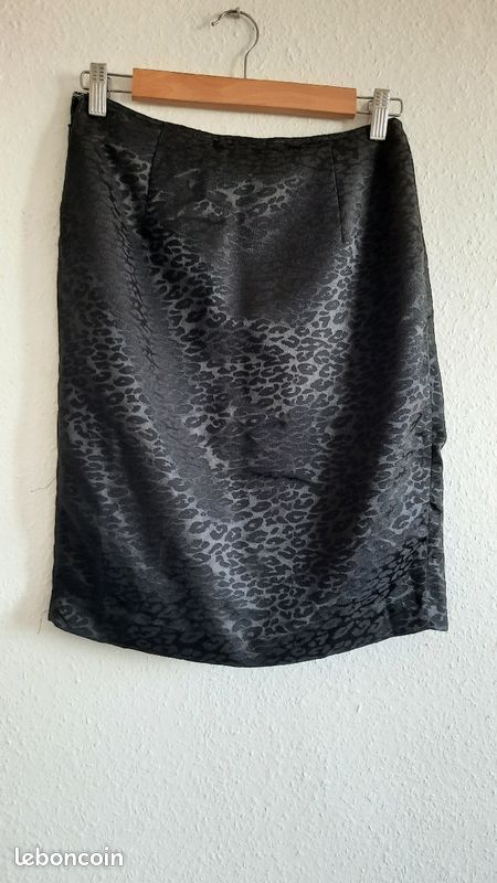 Jupe fendue 34 neuve avec étiquette (image 2)