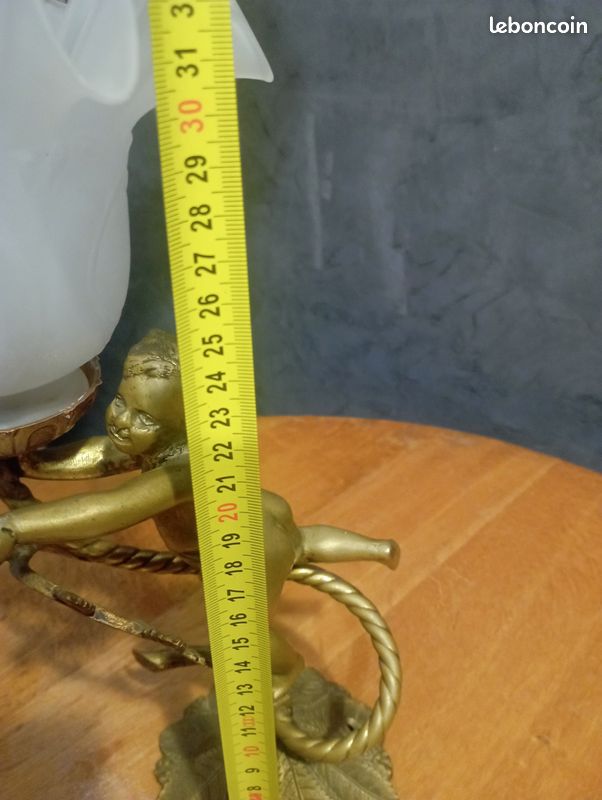 Pied De Lampe En Régule Avec Chérubin - Électrifié - Ampoule E14 - Occasion
