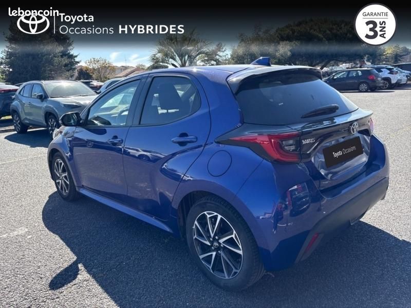 Toyota Yaris 116h Design 5p (image 2)