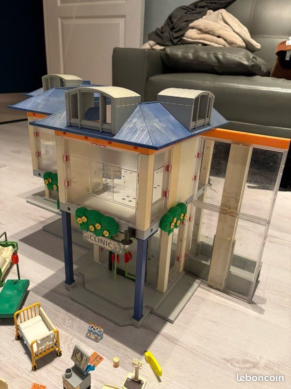 Playmobil 4404 Grand Hôpital (image 2)
