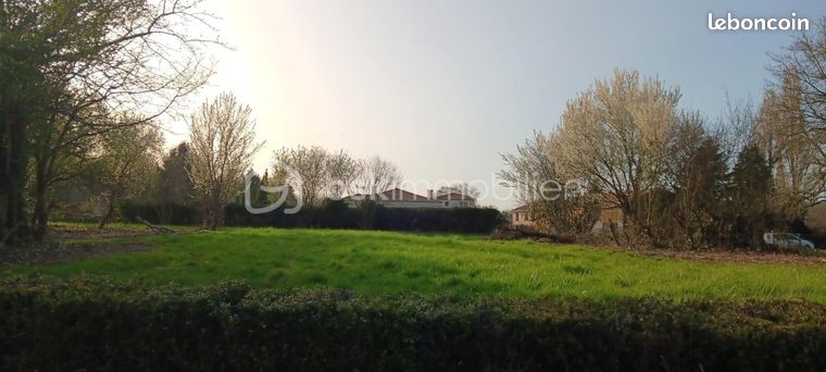 Terrain 2 488 m² La Chapelle Pouilloux