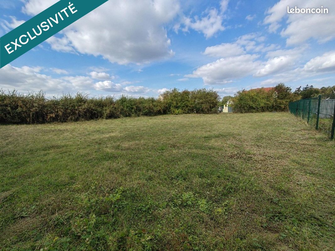Terrain 779 m² · à Saint-Laurent-des-Bois · 779 m² · 54 000 €