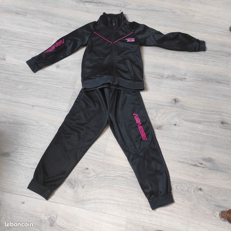 Ensemble jogging Airness fille (image 1)