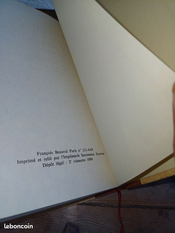 Livre de P. MERIMEE (image 2)