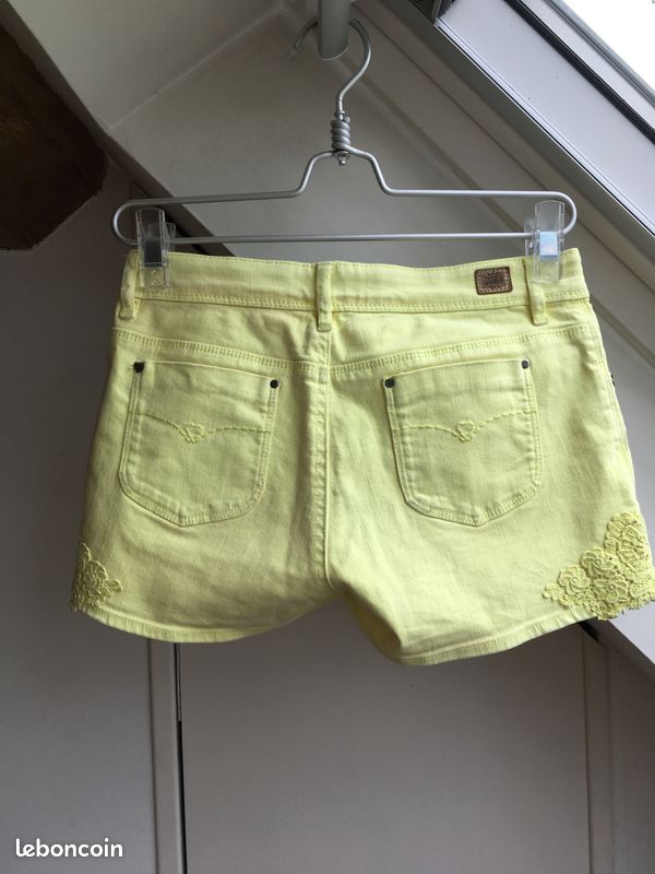 Short en jean jaune vif IKKS - T.12 ans - TBE (image 4)