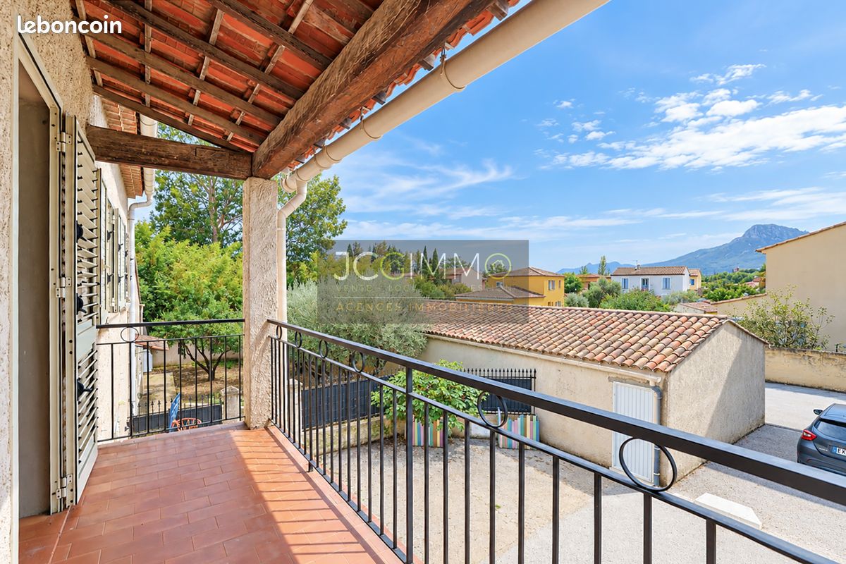 Appartement 4 pièces 88 m² · à La Crau · 88 m² · 262 000 €