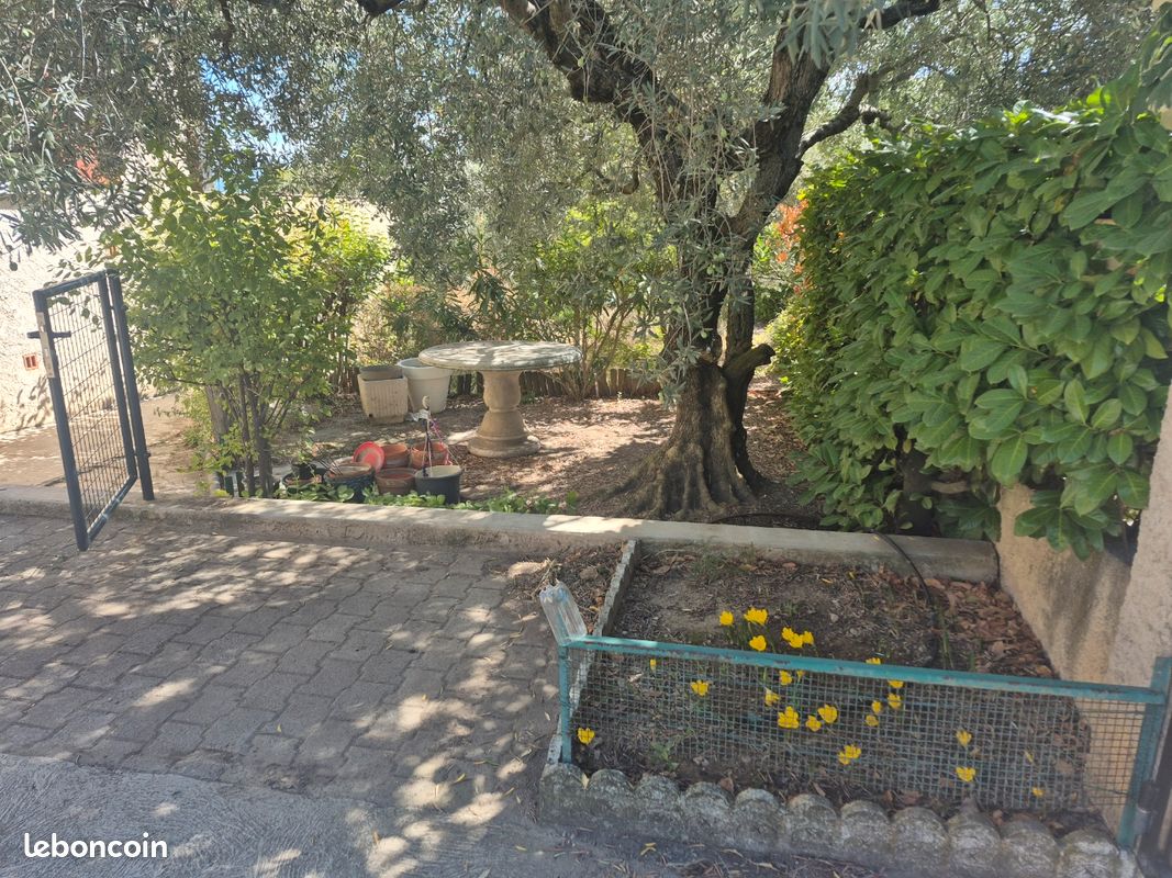 Maison 6 pièces 123 m² · à Volx · 123 m² · 257 000 €