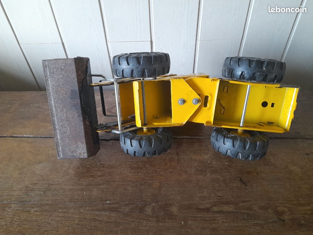 Pelleteuse Tonka T-6 à Chenilles – Tôle Jaune – Vintage – Collection