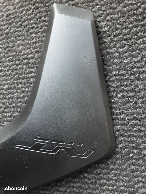 Carénage latéral droit Honda NT 1100 noir mat de 22/24 (image 3)