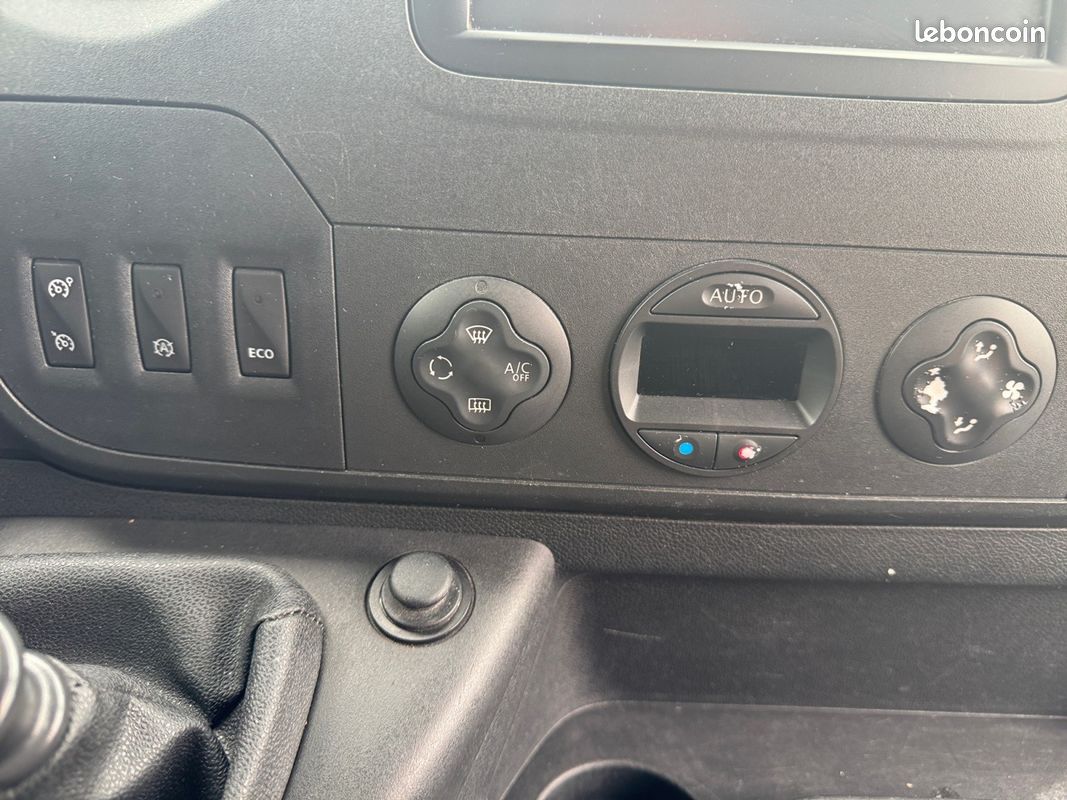 RENAULT MASTER FOURGON GRAND CONFORT - Rég/Lim de vitesse - Radar de recul (image 18)