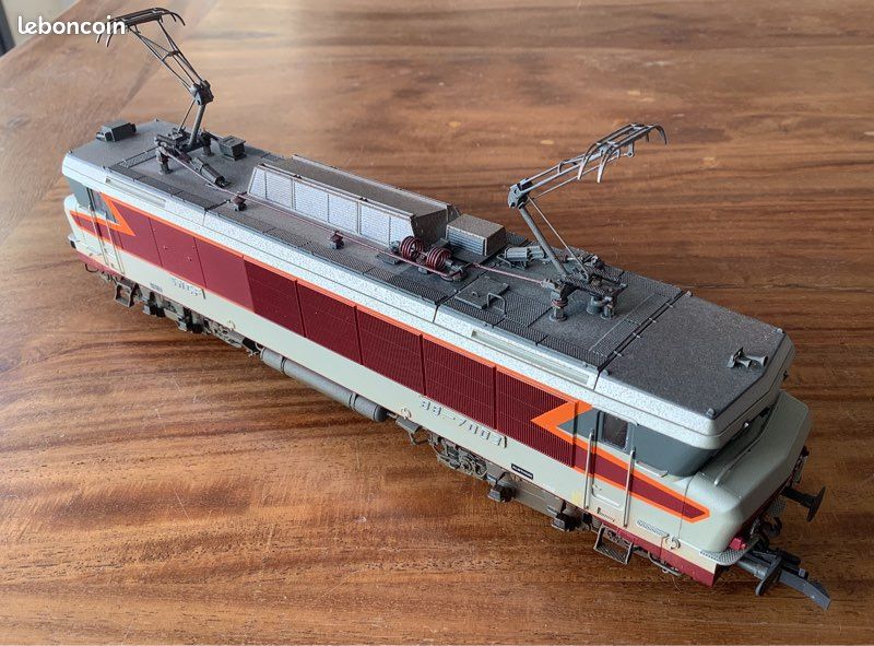 Locomotive LS Models HO – Réf 41 233 – Analogique (occasion)