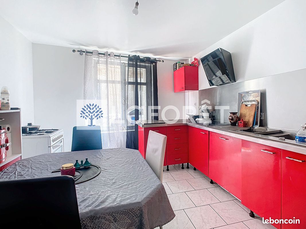 Maison de ville 5 pièces 95 m² - Thouars 79100 (image 2)