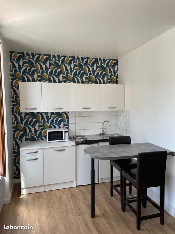 Appartement 1 pièce 25 m² · à Charleville-Mézières · 25 m² · 385 €