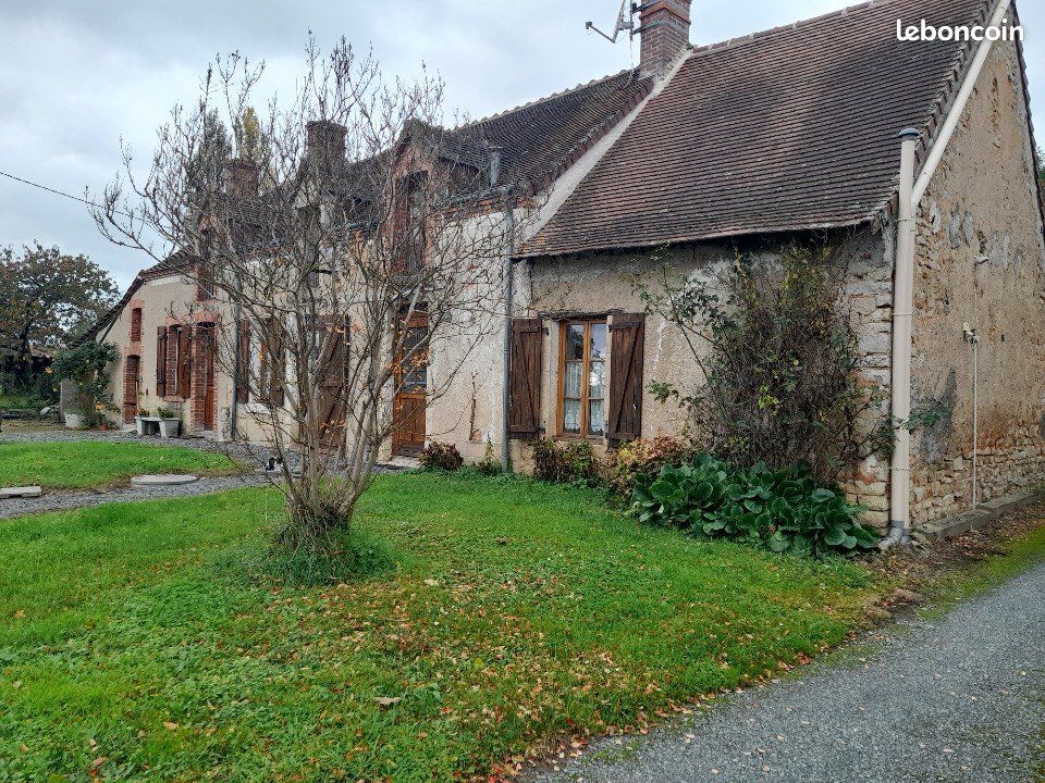 Maison 6 pièces 169 m² · à Neuvy-Saint-Sépulchre · 169 m² · 163 000 €