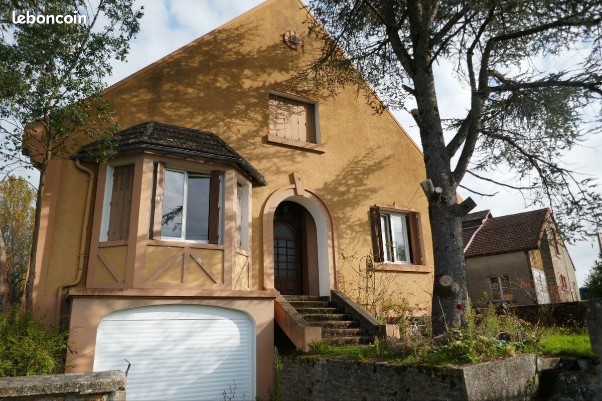 Maison 5 pièces 150 m² · à Saint-Benoît-du-Sault · 150 m² · 110 000 €