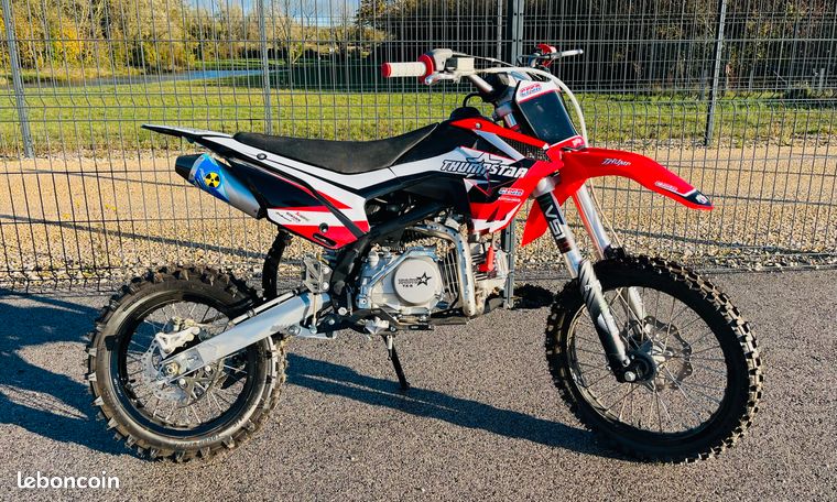 Vente d'accessoires pour motos à Rochefort-sur-Nenon