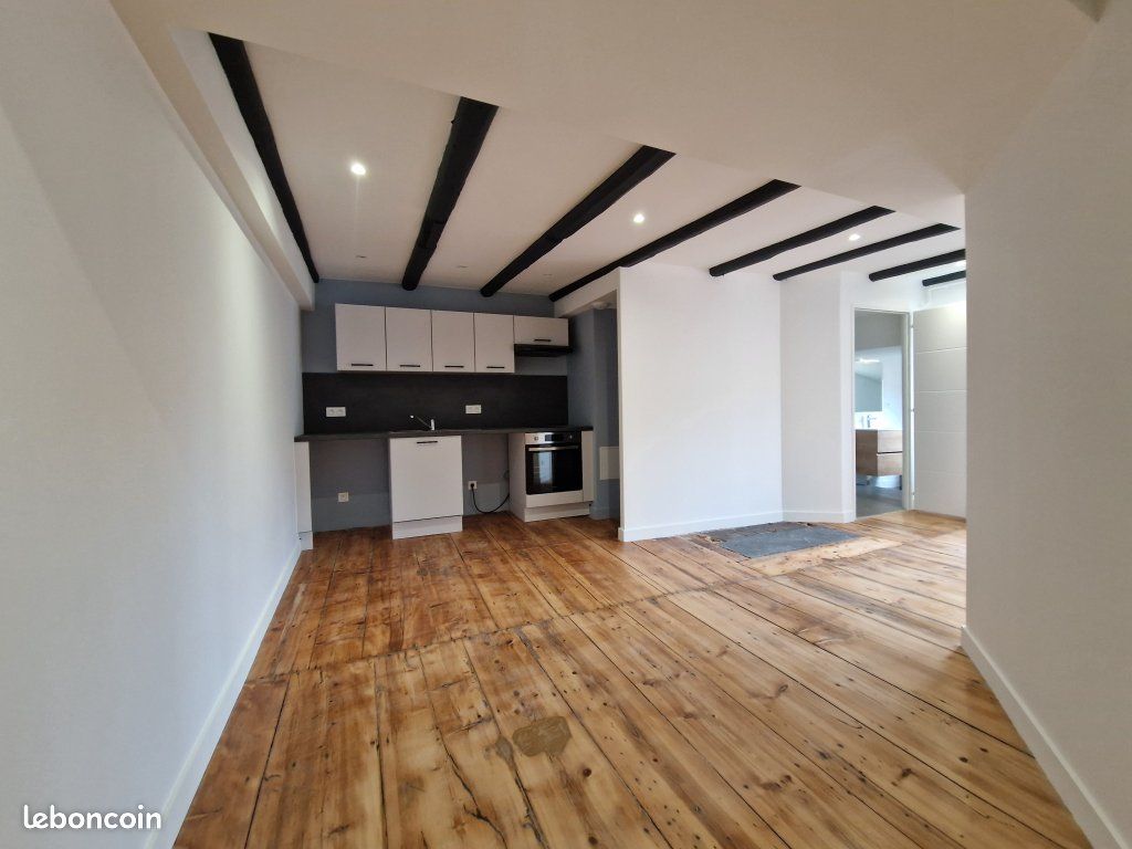 Appartement 2 pièces 49 m² · à Saint-Étienne · 49 m² · 495 €