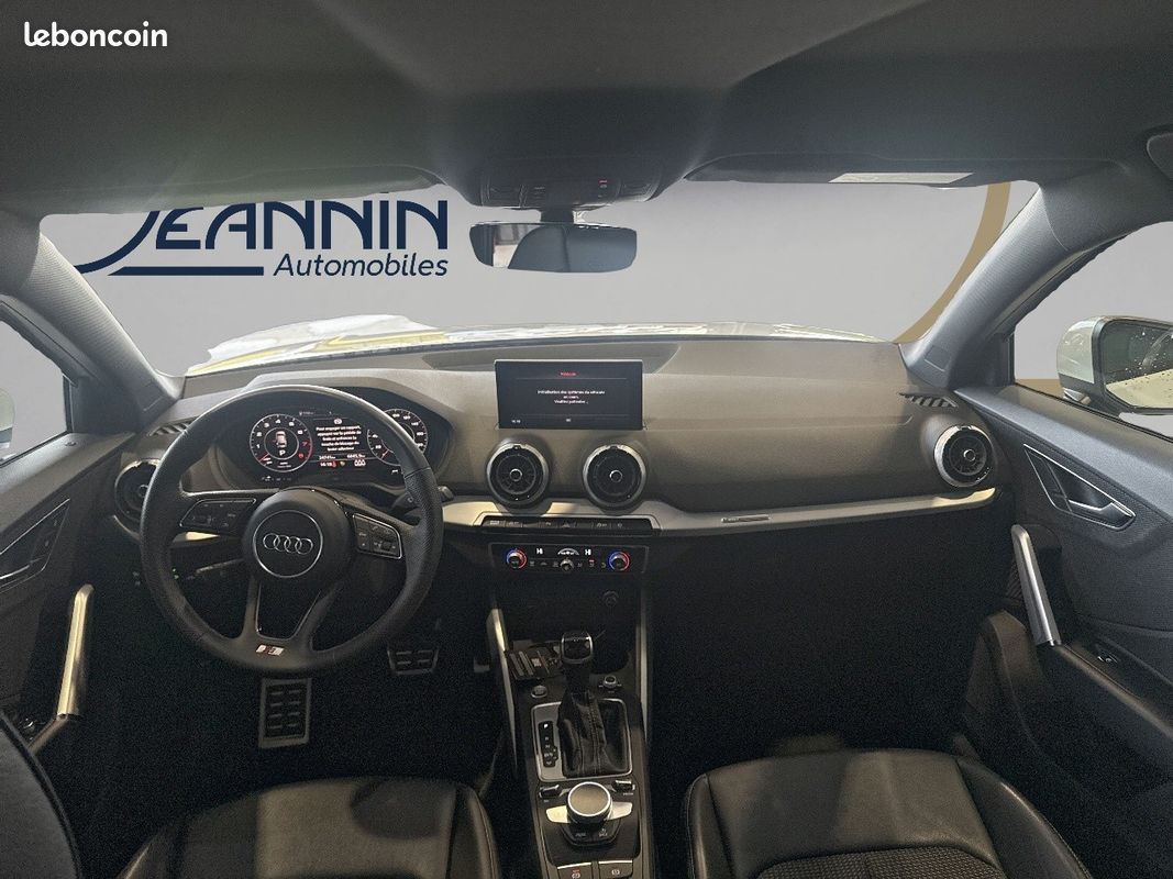 AUDI Q2 35 TFSI 150 S tronic 7 S line (image 10)