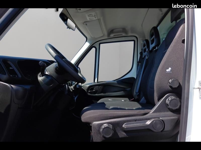 Iveco Daily CCb 35C16H3.0 empattement 4100 (image 11)