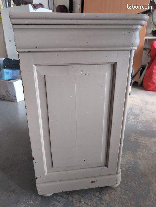 Petit meuble / Armoire basse en merisier relookée taupe (image 3)