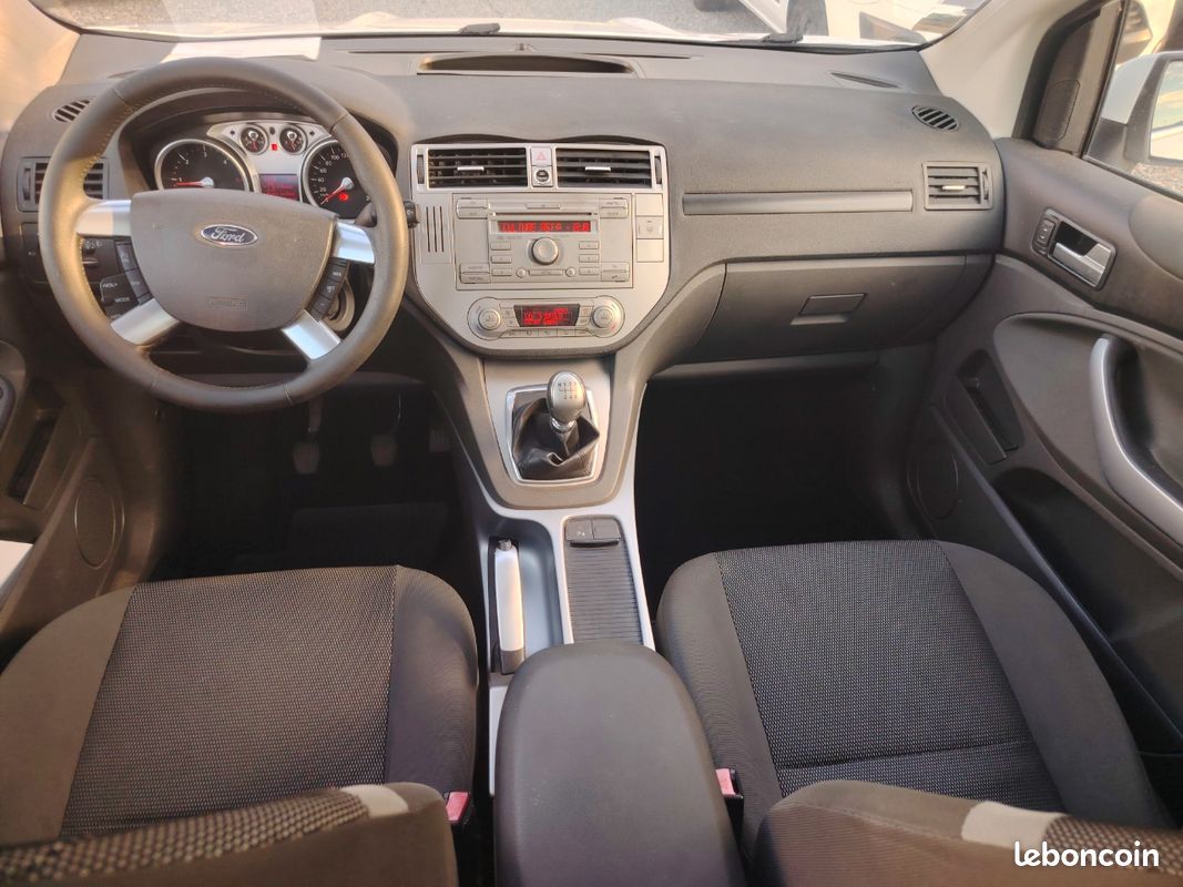 Ford kuga 2.0 Tdci 140 CV titanium (image 11)