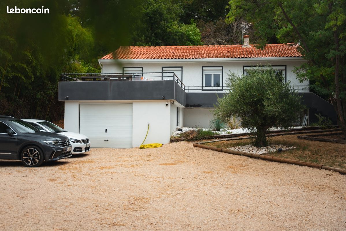 Maison 4 pièces 94 m² · à Saint-Sauveur · 94 m² · 320 000 €