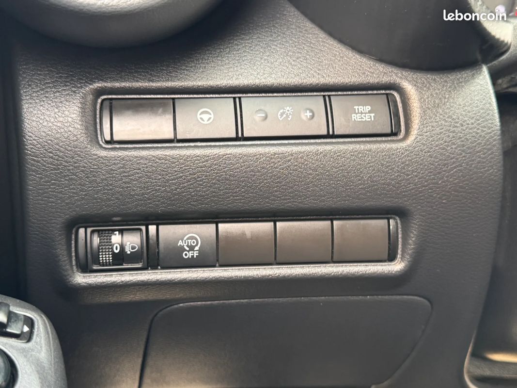 NISSAN Juke 1.0 114ch Tekna BOSE - 2021 - Suivi complet - Sièges chauffants (image 37)