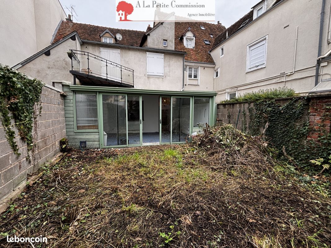 Appartement 3 pièces 97 m² · à Chartres · 97 m² · 148 050 €