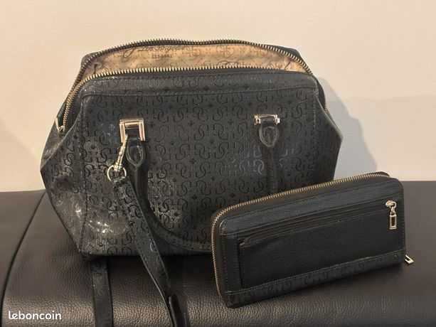 Sac à Main GUESS En PVC Beige - Taille Moyenne - Fermeture Zip - Quincaillerie Dorée - Occasion Très Bon état