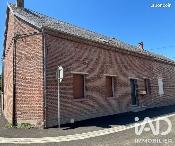 Maison 6 pièces 115 m² · à Becquigny · 115 m² · 122 900 €