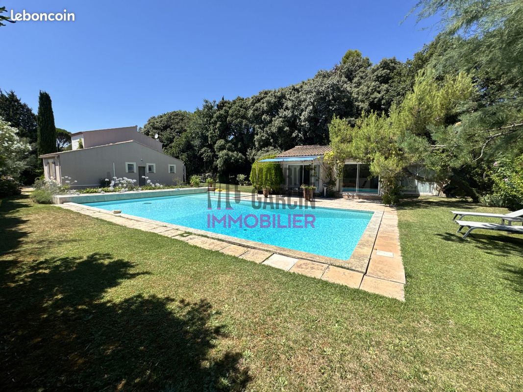Maison 7 pièces 165 m² · à Tavel · 165 m² · 549 000 €