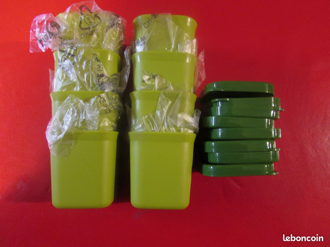 8 ramequins micro vap tupperware - Arts de la table