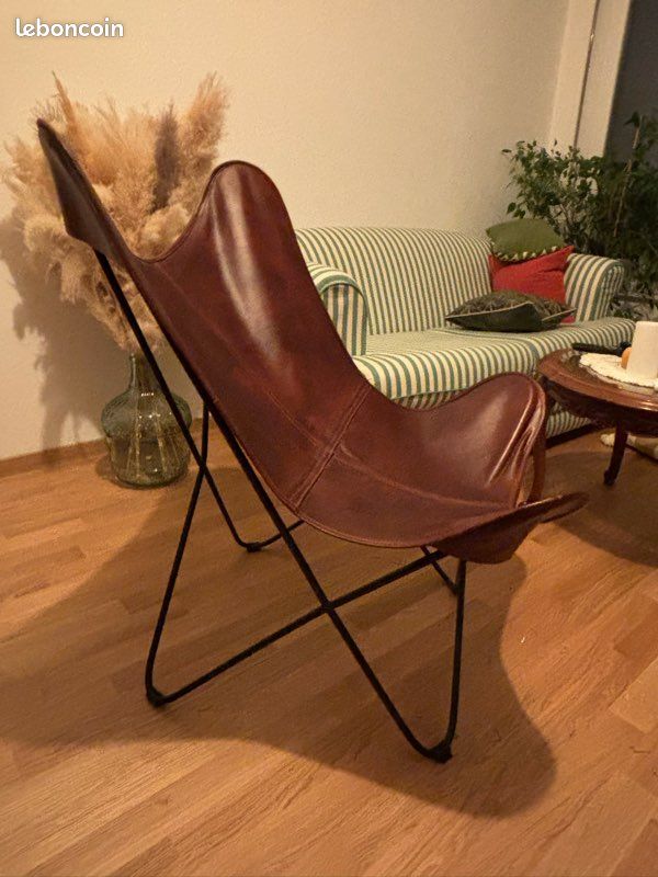 Fauteuil papillon en cuir (image 4)