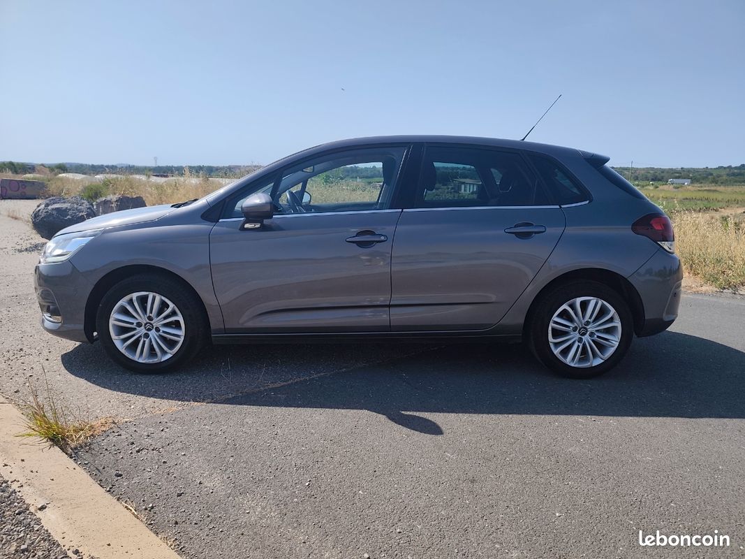Citroen C4 1.2 110CV Millenium 2017 carplay / très bon état / reprise possible / garantie (image 3)