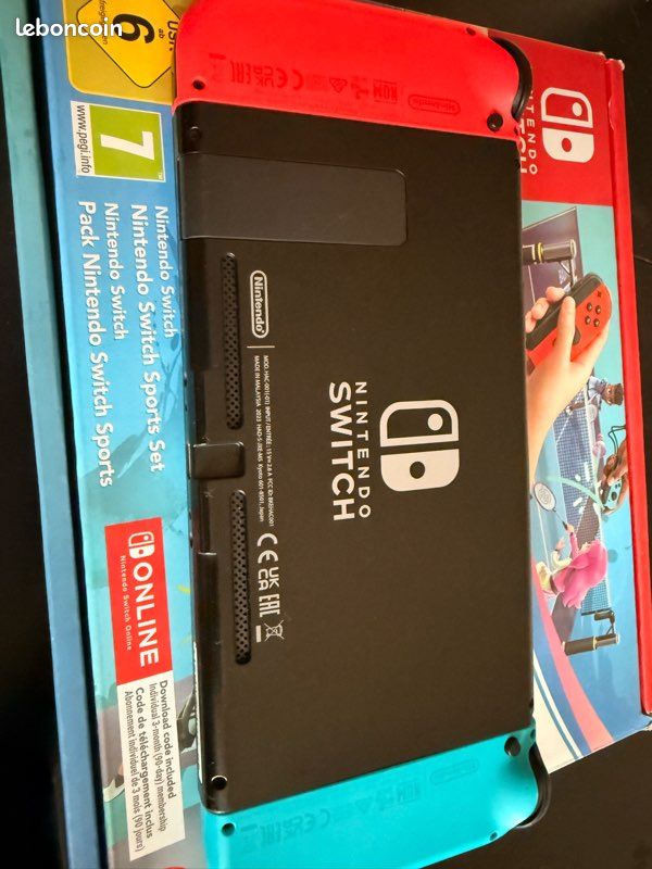 Nintendo Switch classique + 3 jeux – Très bon état (image 9)