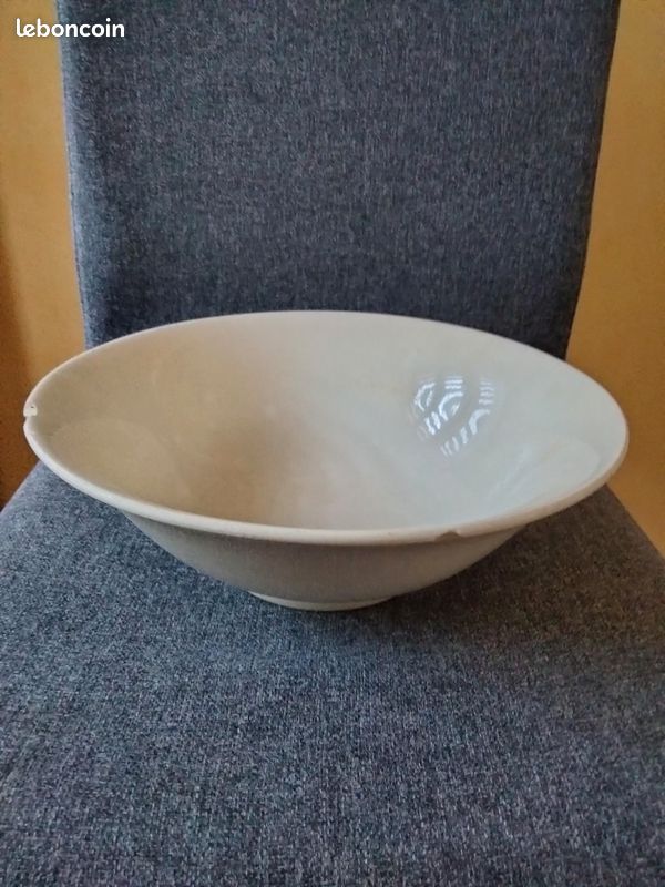 GRAND SALADIER ANCIEN en faïence de GIEN EUR 22,00 - FR