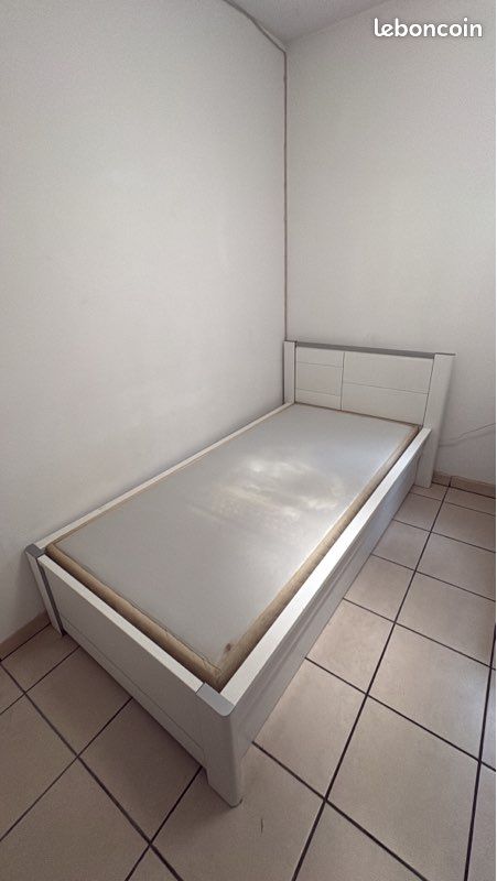 Lit 1 place avec matelas (image 5)