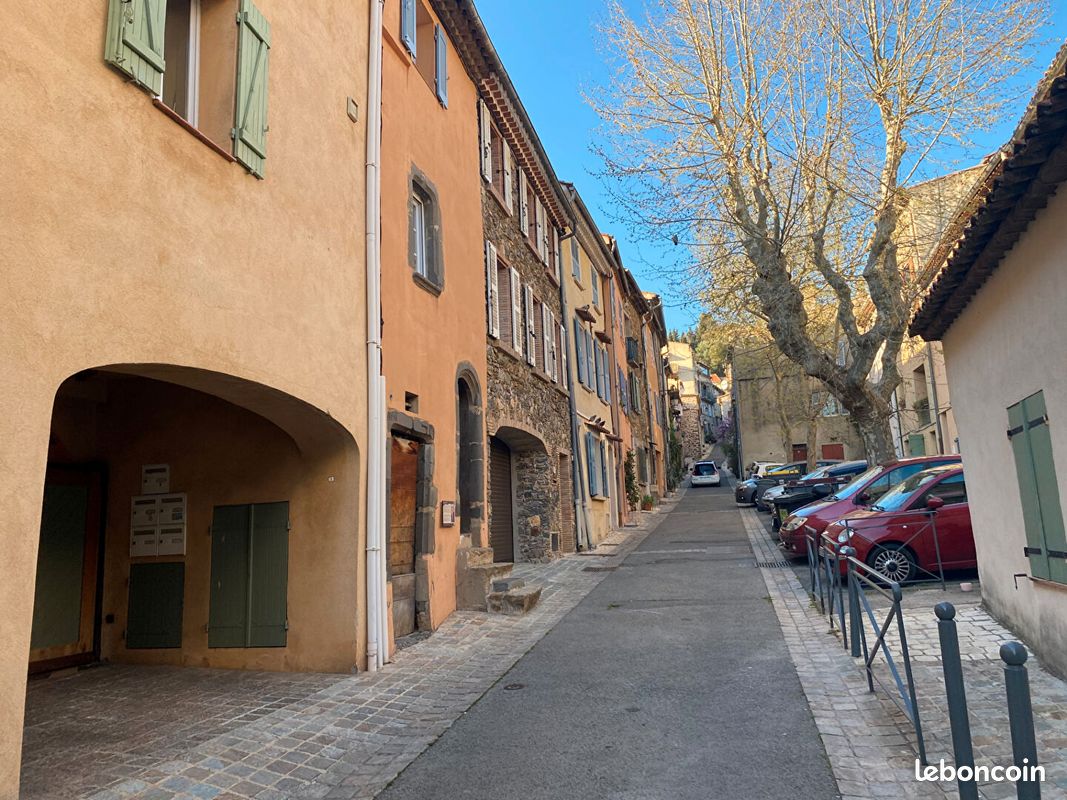 Appartement 3 pièces 57 m² · à Cogolin · 57 m² · 886 €/mois