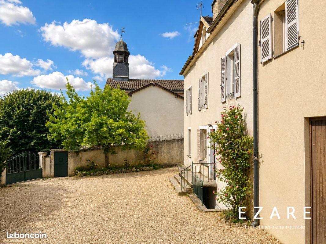 Maison 6 pièces 225 m² · à Beaune · 225 m² · 320 000 €