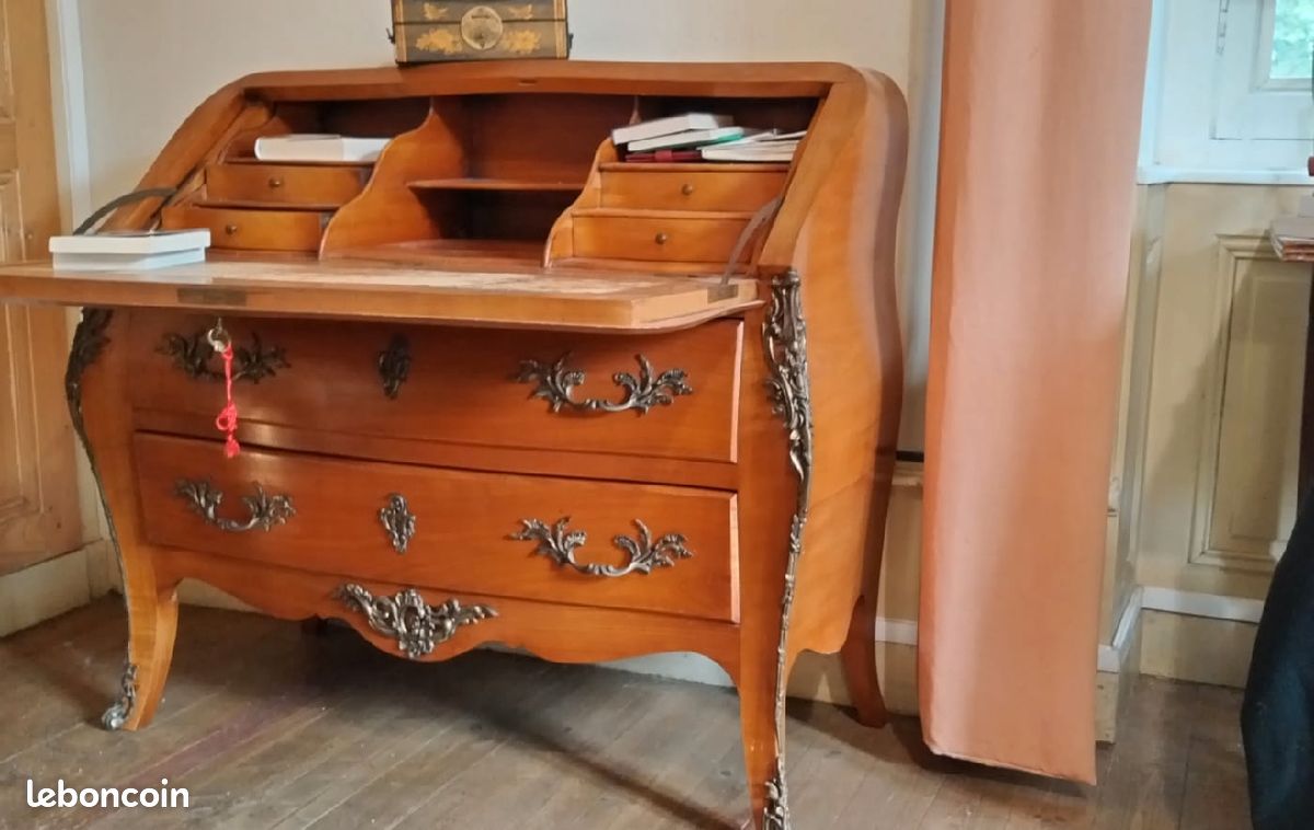 Bureau très belle copie Louis xv (image 1)