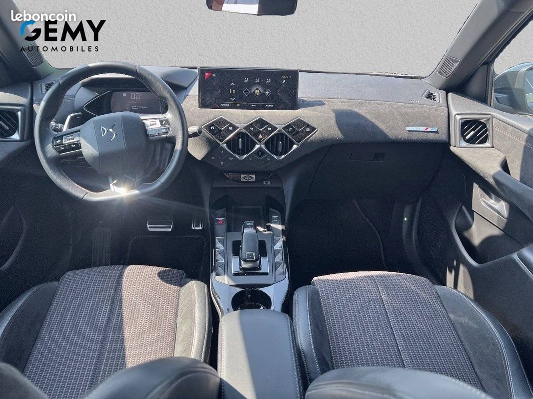 DS DS3 Crossback PureTech 130 EAT8 Performance Line (image 8)
