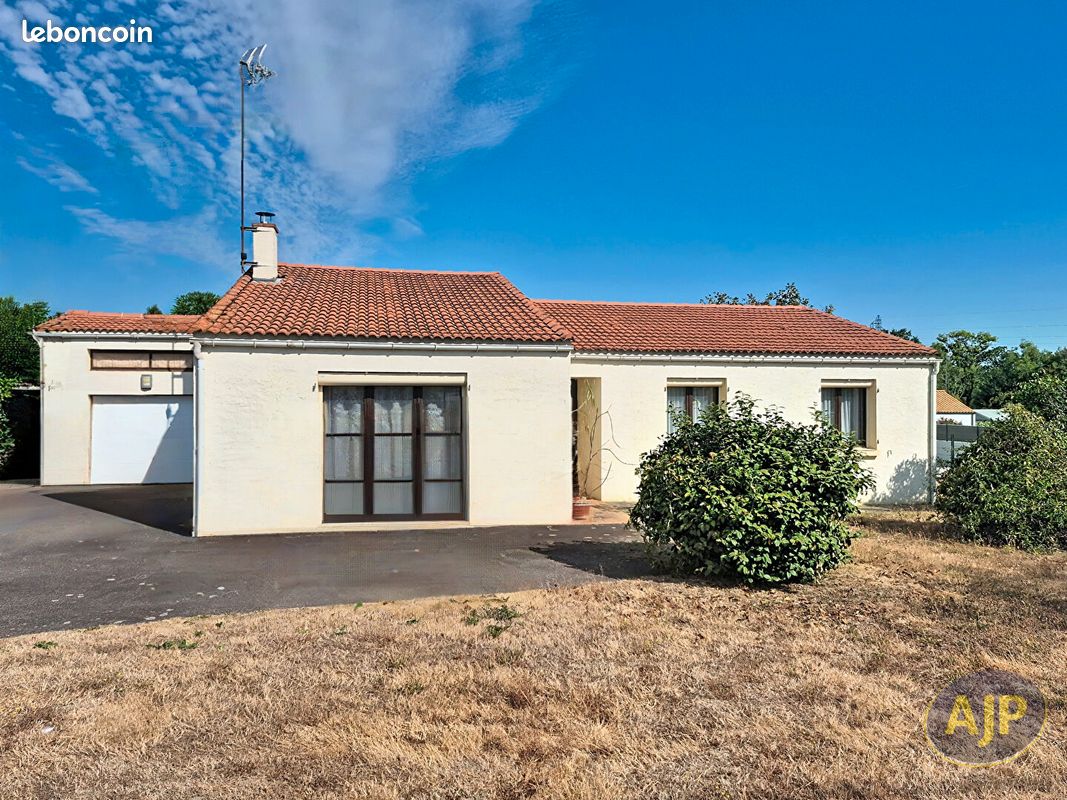 Maison 4 pièces 110 m² · à La Roche-sur-Yon · 110 m² · 242 650 €