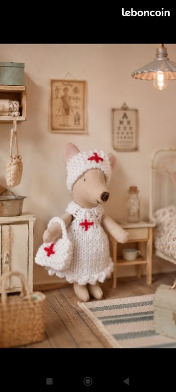 Tenue d'infirmière pour souris maileg little sister ❤️ (image 1)