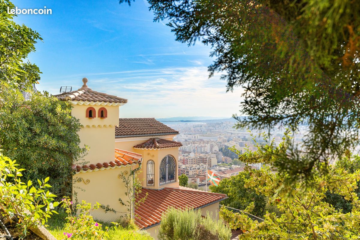 Maison 7 pièces 200 m² · à Nice · 200 m² · 1 690 000 €
