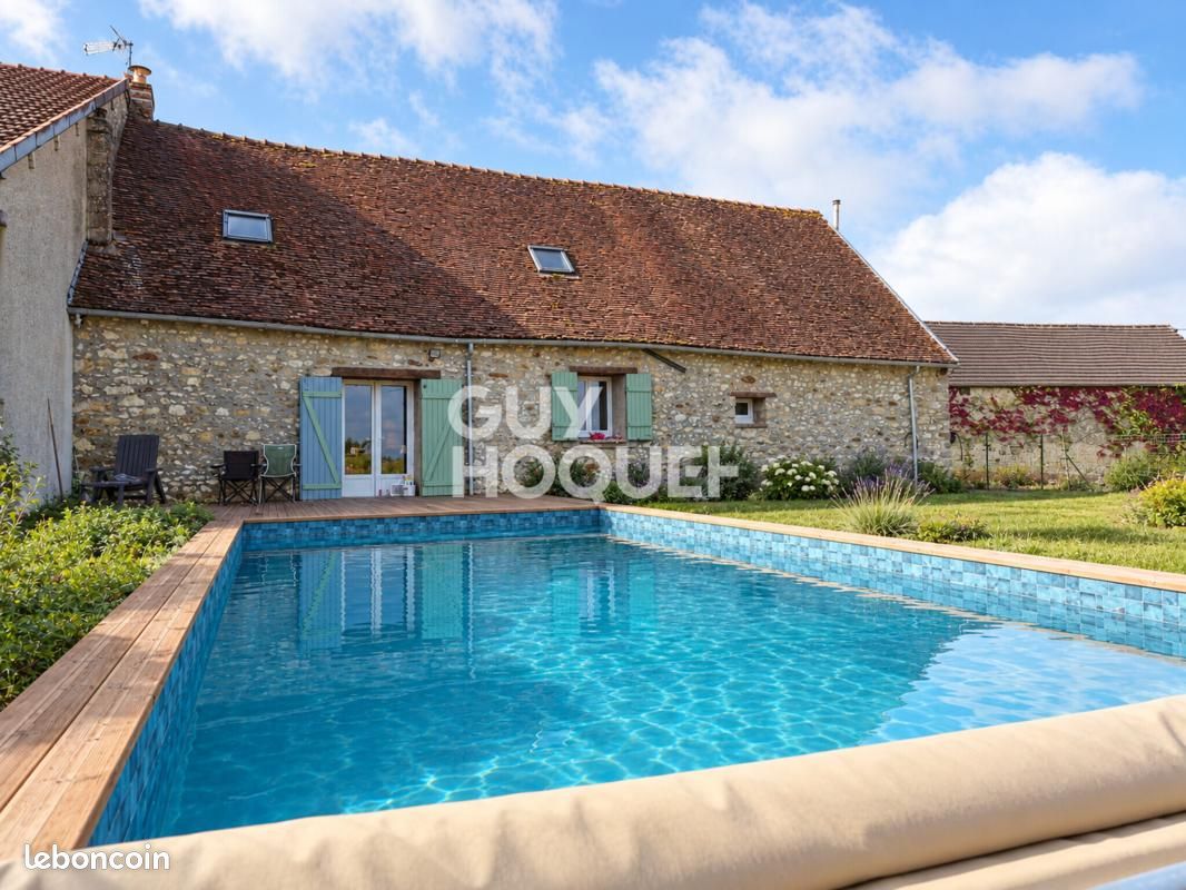 Maison 4 pièces 137 m² · à Villiers-Saint-Georges · 137 m² · 190 000 €