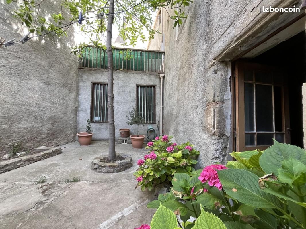 Maison 6 pièces 240 m² · à Olonzac · 240 m² · 229 000 €