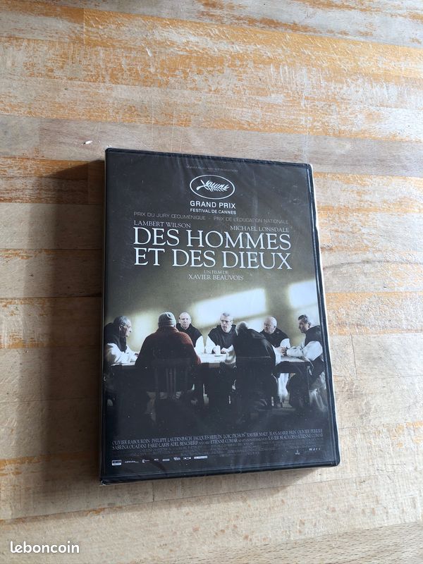 DVD Des hommes et des dieux (image 1)