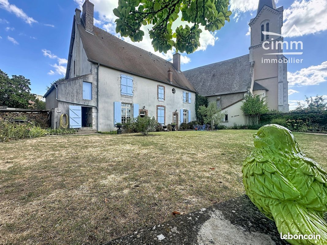 Maison 7 pièces 241 m² · à Saint-Gondon · 241 m² · 722 000 €