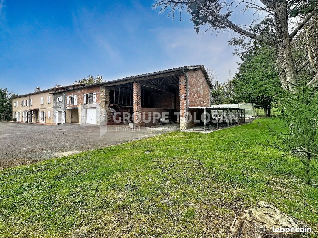 Maison 8 pièces 188 m² · à Saint-Julia · 188 m² · 239 000 €