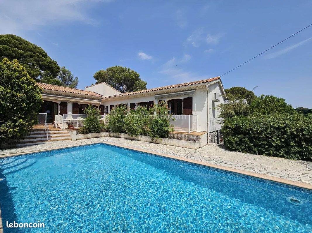 Maison 5 pièces 140 m² · à Saint-Raphaël · 140 m² · 707 200 €